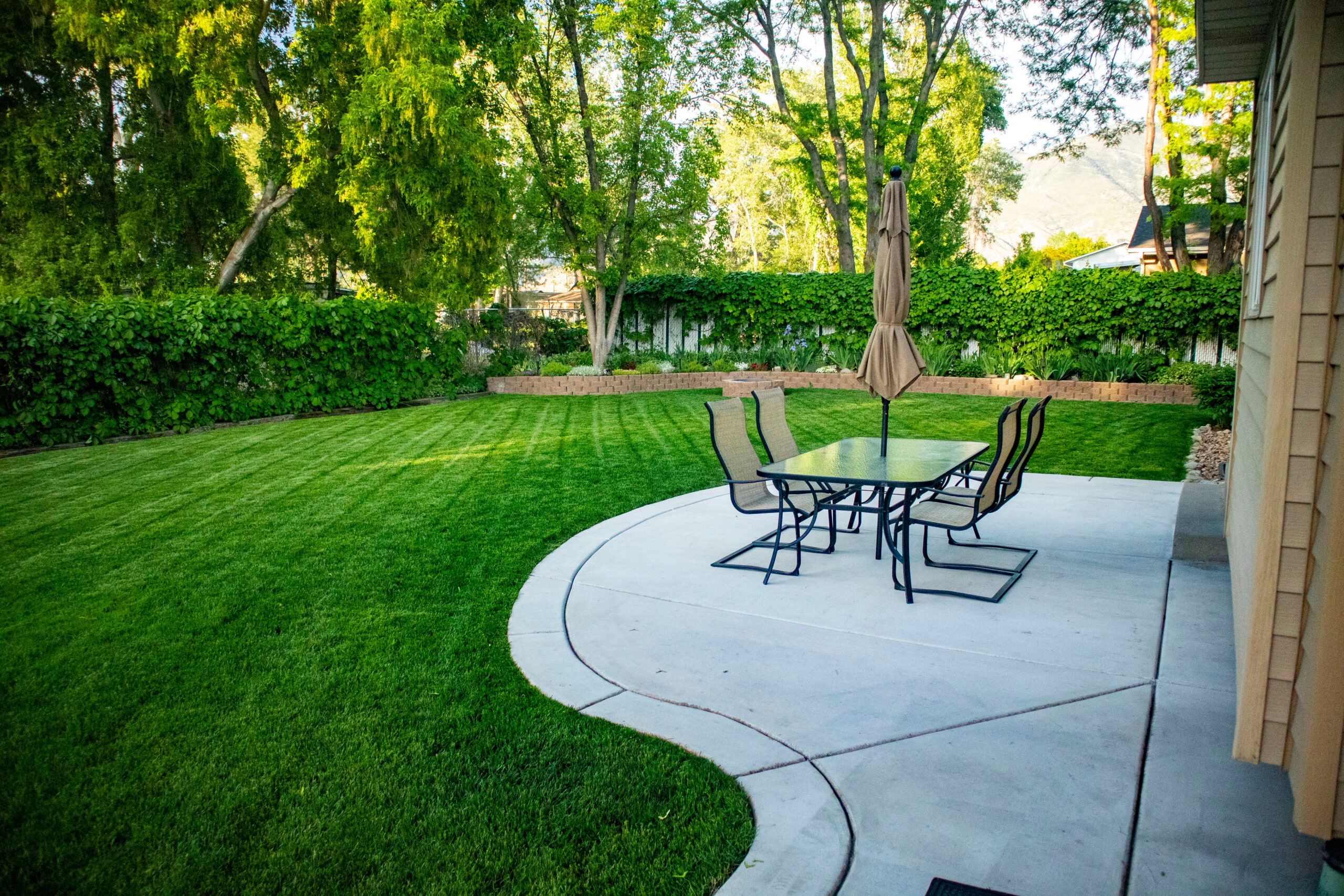 Ideas To Transform Your Yard Into An Outdoor Oasis Landscaper Locator